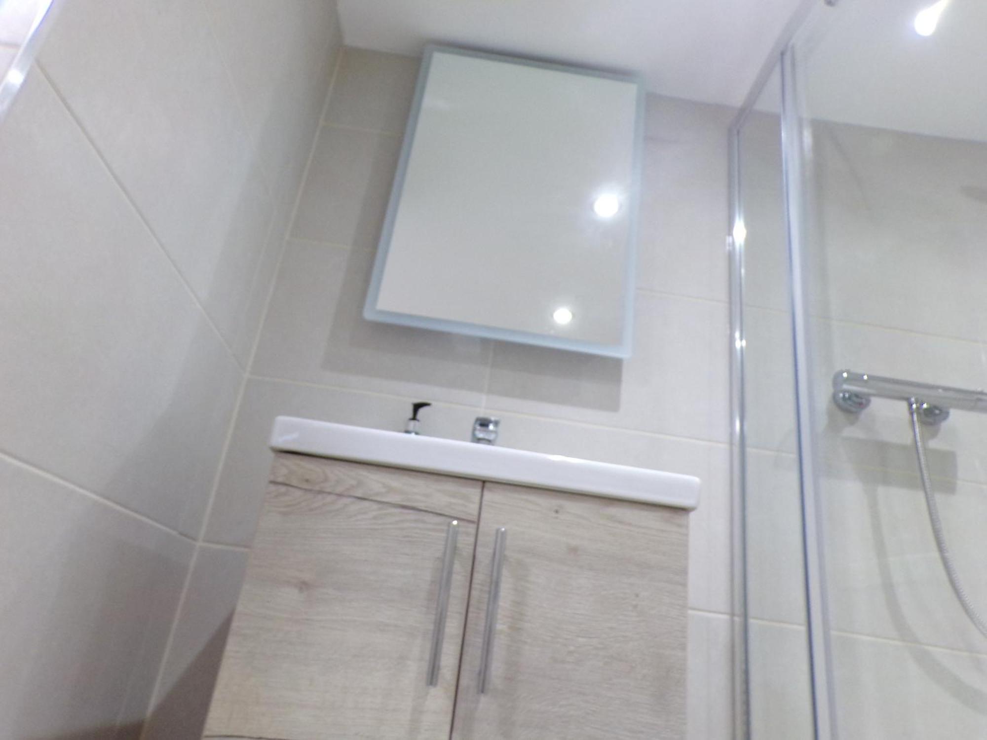 3Thedome - Luxury Ground Floor Apartment Opposite The Beach, Бартон-он-Си Экстерьер фото