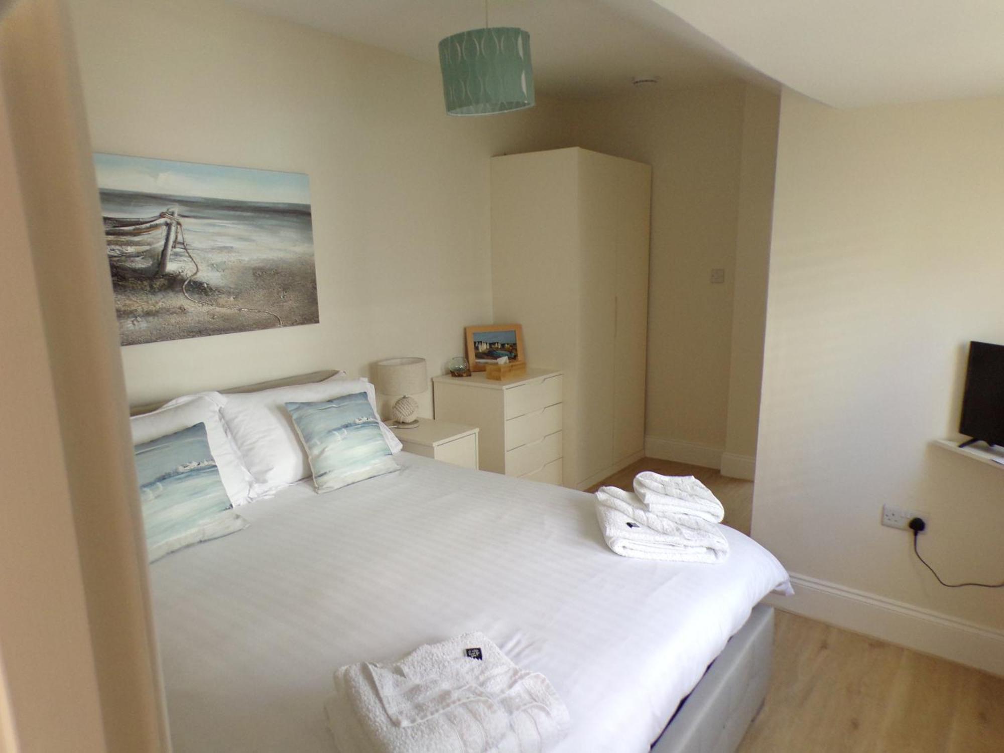 3Thedome - Luxury Ground Floor Apartment Opposite The Beach, Бартон-он-Си Экстерьер фото
